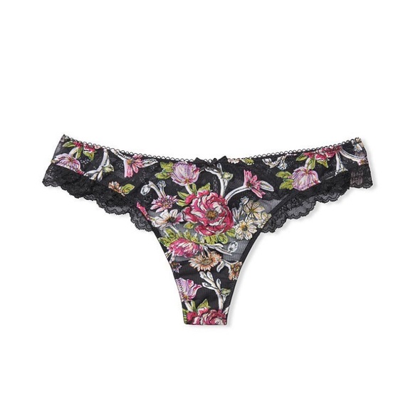 Victoria’s Secret - Dream Angels Push Up Bra/Panty - Picture 5 of 12